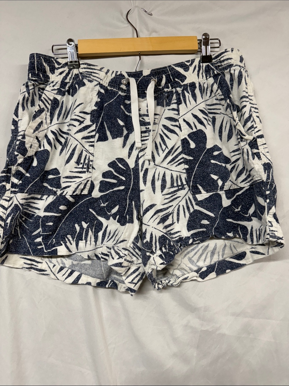Nautica Navy & White Tropical Print Athletic Lounge Shorts